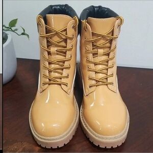 Stylish Tan Lace-Up Combat Boots